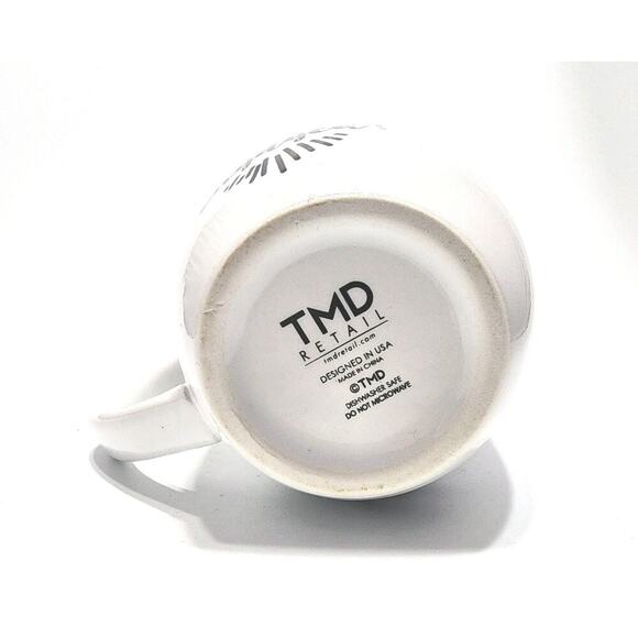 TMD Retail Does This Make Me Look Engaged? White Coffee Cup Mug Novelty Gift New - Picture 7 of 7